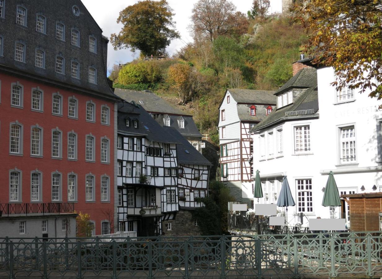 Historisches Haus Im Herzen Von Monschau Dış mekan fotoğraf